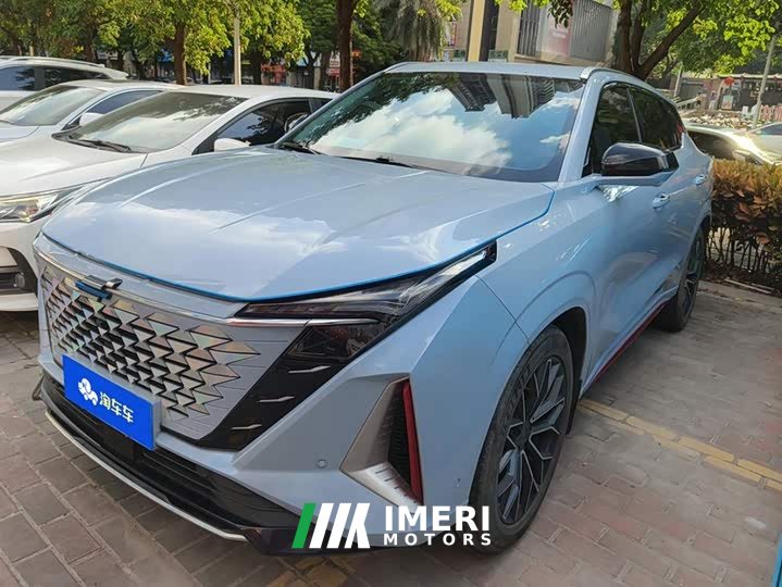 Changan Oushan Z6 Blue Whale 1.5T DCT Smart Navigation Edition