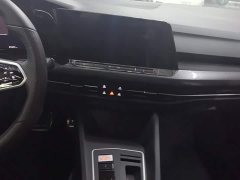 Volkswagen Golf GTI 2023 380TSI DSG GTI - ფოტო 13