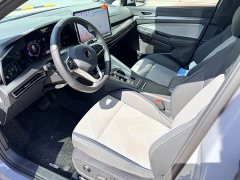Volkswagen Golf 300TSI R-Line - ფოტო 4