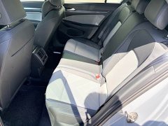 Volkswagen Golf 300TSI R-Line - ფოტო 6