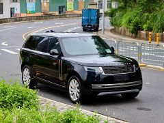 Land Rover Range Rover 3.0 L6 400PS Prestige Seven-Seat Extended Wheelbase - ფოტო 3