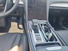 FAW Hongqi H5 PHEV 130 Super Hybrid Edition - ფოტო 16