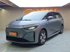 XPeng X9 Pure Electric 750 Ultra - ფოტო 1