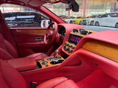 Bentley Bentayga 4.0T V8 Long Wheelbase - ფოტო 10