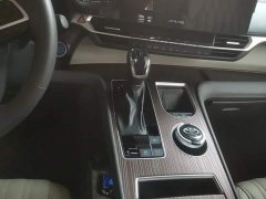 Toyota Gravia Grevias 2023 2.5L Hybrid Comfort Edition - ფოტო 16