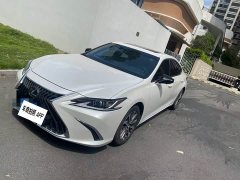 Lexus ES 2022 200 Excellence Edition - ფოტო 1