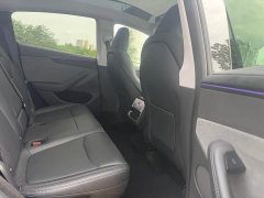 Tesla Model Y Rear-Wheel Drive - ფოტო 11