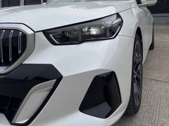BMW 5 Series 530Li Luxury M Sport Package - ფოტო 5