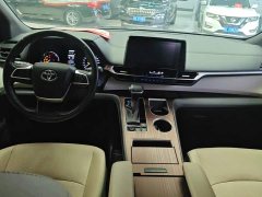 Toyota Sienna 2021 2.5L Hybrid Premium Edition - ფოტო 12