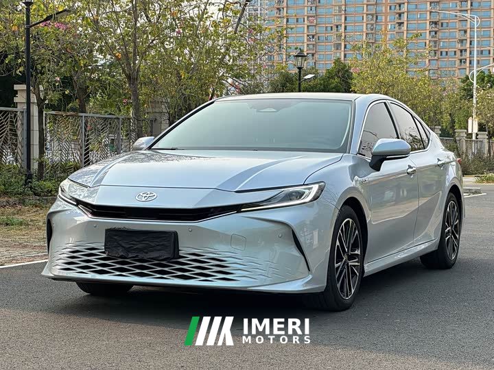 Toyota Camry Hybrid 2.0HG Premium Edition - ავტომობილი ჩინეთიდან