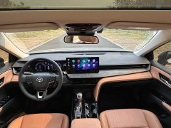 Toyota Camry Hybrid 2.0HG Premium Edition - ფოტო 9