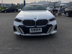 BMW 5 Series 530Li Luxury M Sport Package - ფოტო 2