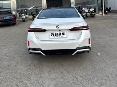 BMW 5 Series 530Li Luxury M Sport Package - ფოტო 4