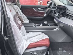 FAW Red Flag HS5 2.0T AWD Flagship Pro Edition - ფოტო 8