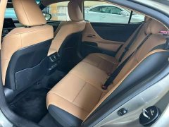 Lexus ES 2022 300h Excellence Edition - ფოტო 8