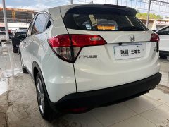 Honda Vezel 2020 1.5L CVT Elite - ფოტო 11