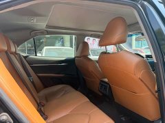 Toyota Camry 2.5G Luxury - ფოტო 11