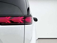 Denza BYD Denza D9 2022 DM-i 1040 Premium - ფოტო 12