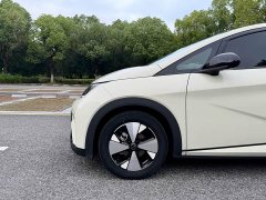 BYD Dolphin 420km Fashion Edition - ფოტო 15