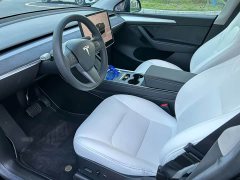 Tesla Model Y Rear-Wheel Drive - ფოტო 7