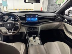 BYD Qin PLUS Glory Edition DM-i 55KM Leading - ფოტო 9