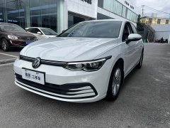 Volkswagen Golf 200TSI DSG - ფოტო 1