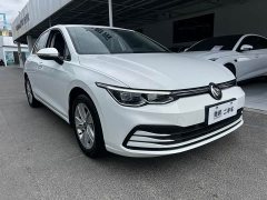 Volkswagen Golf 200TSI DSG - ფოტო 3