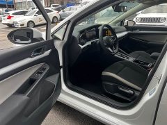 Volkswagen Golf 200TSI DSG - ფოტო 4