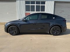 Tesla Model Y Rear-Wheel Drive - ფოტო 7