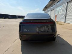 Tesla Model Y Rear-Wheel Drive - ფოტო 8