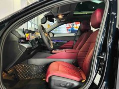 BMW 5 Series 2026 525Li M Sport Package - ფოტო 14