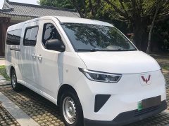Wuling Yangguang 330km Passenger Vehicle Comfort Edition - ფოტო 3
