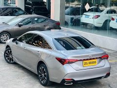 Toyota Avalon 2.0L Luxury - ფოტო 4