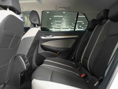 Volkswagen Golf 2024 280TSI DSG Pro 50th Anniversary Legend Edition - ფოტო 16