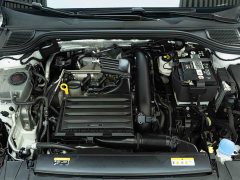 Volkswagen Golf 2024 280TSI DSG Pro 50th Anniversary Legend Edition - ფოტო 17