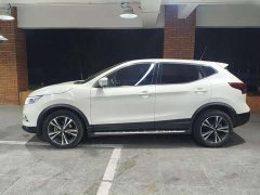 Nissan Qashqai 2.0L CVT Luxury - ფოტო 2