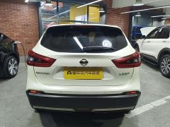 Nissan Qashqai 2.0L CVT Luxury - ფოტო 8