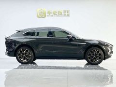 Aston Martin DBX 4.0T V8 - ფოტო 7