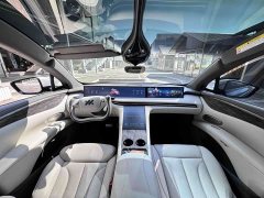 IM Motors Zhiji LS7 Refreshed Ultra - ფოტო 10