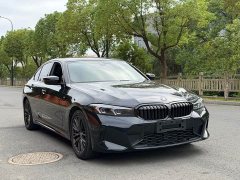 BMW 3 Series 330i M Sport Night Edition Package - ფოტო 1