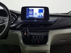 Buick GL8 Land Business Class Comfort Edition - ფოტო 12