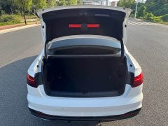 Audi A4L 40 TFSI Fashion Dynamic - ფოტო 9