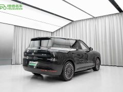 IM Motors Zhiji LS8 52 Max Luxury Six-Seater - ფოტო 6