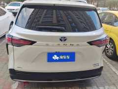 Toyota SIENNA 2021 2.5L Hybrid AWD XLE 7-Seater US Version - ფოტო 4