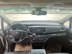 Honda Odyssey 2.0L Sharp Premium Edition - ფოტო 10