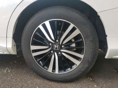 Honda Odyssey 2.0L Sharp Premium Edition - ფოტო 17