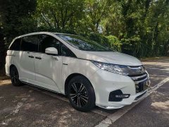 Honda Odyssey 2.0L Sharp Premium Edition - ფოტო 3