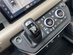 Land Rover Defender 110 P400 Dark Edition - ფოტო 8