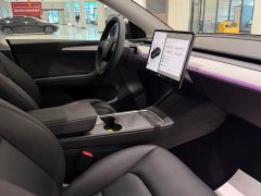 Tesla Model Y Rear-Wheel Drive - ფოტო 4