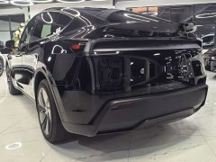 Tesla Model Y Rear-Wheel Drive - ფოტო 5